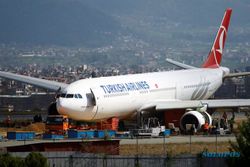 PESAWAT TERGELINCIR NEPAL : Pesawat Turkish Airlines Sulit Dipindahkan, 160 Penerbangan Dibekukan