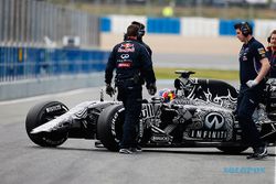 FORMULA ONE  2015 : Memanas, Hubungan Red Bull-Renault