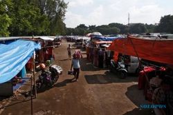 FOTO PASAR DARURAT KLEWER : Pasar Darurat Segera di Alun-Alun