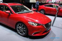 MOBIL MAZDA : Mazda Sabet 2 Gelar Mobil Keluarga Terbaik