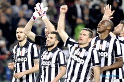 LIGA ITALIA 2015/2016 : Evra: Juve Hanya Perlu Waktu