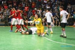 TIMNAS FUTSAL INDONESIA : Kandidat Pelatih Timnas Futsal Ini Tertarik Lima Pemain Black Steel Papua