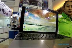 FOTO SOLO COMPUTER BAZAAR : Ini Notebook Sekaligus Tablet