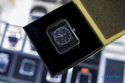 SMARTWATCH TERBARU : Tiruan Apple Watch Laris di Tiongkok