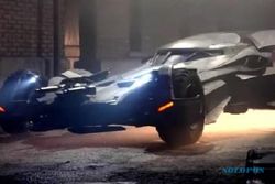 FILM BATMAN V SUPERMAN : Begini Tampilan Mobil Batman Terbaru, Lebih Simpel