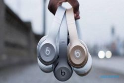 AKSESORI SMARTPHONE : Headphone Beats Solo 2 Kini Punya Warna Serupa Iphone
