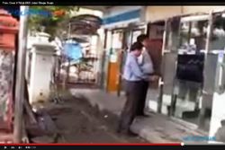 BANJIR SOLORAYA : Pintu Gerai ATM Kampus UMS Jebol Dihajar Banjir
