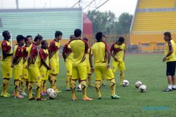 PIALA GUBERNUR KALTIM : Bendol Genjot Fisik Pemain Sriwijaya FC