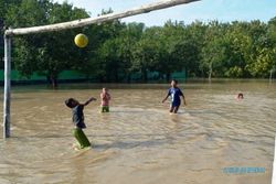 BANJIR NGAWI : 7 Alat Deteksi Dini Banjir Rusak