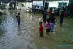 BANJIR SOLO : Ribuan Rumah Terendam Ini Lokasi Banjir Solo, Bantuan Logistik Belum Ada