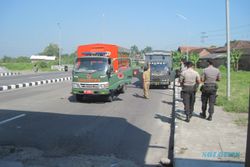 KRU BUS MOGOK : Dishub Klaten Pertemuan Kru Bus Solo dan Surabaya