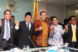 KONFLIK INTERNAL PARTAI GOLKAR : Gunakan Jet Pribadi, Ketua DPR Ade Komaruddin Dilaporkan ke MKD