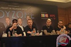 KONSER MUSIK : Sapa Indonesia, Boyzone Terharu Lihat Loyalitas Penggemar