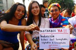 FENOMENA LGBT : Organisasi Wanita Islam Imbau Sekolah dan Pesantren Dekati LGBT