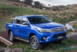 MOBIL BARU TOYOTA : Toyota Luncurkan Hilux Terbaru di Prancis