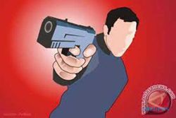 Nekat, Seorang Debt Collector Mengancam dengan Pistol Mainan yang Diisi Peluru Asli