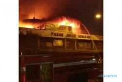 PASAR JOHAR TERBAKAR : Inilah Foto-Foto Kebakaran Pasar Johar