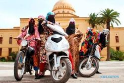 GENG MOTOR : Inilah Kesh Angels, Geng Motor Khusus Wanita Berjilbab