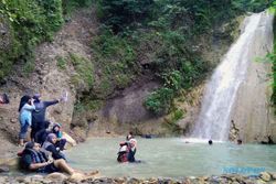 WISATA KULONPROGO : Kolam Alam di Air Terjun Kedung Pedut