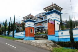 WISATA KARANGANYAR : PHRI Minta Pembangunan Hotel Berbintang di Tawangmangu Disetop