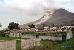 GUNUNG SINABUNG MELETUS : Jokowi Minta Pembangunan Rumah untuk Pengungsi Sinabung Dipercepat