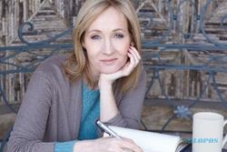J.K. Rowling Umumkan Sekolah Sihir Selain Hogwarts