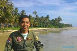 PESAWAT HERCULES JATUH : Tembakan Salvo Iringi Pemakaman Kapten Sandy di TMP Semarang