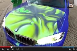 MODIFIKASI MOBIL: Wow, Mobil Ini Berubah Jadi Hulk Setelah Disiram Air