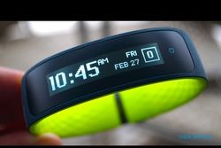 PERANGKAT ANDROID : Gelang Fitness HTC Grip Mulai Dijual