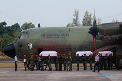 PESAWAT HERCULES JATUH : TNI: Penjual Tiket Hercules Maut Bisa Dipecat