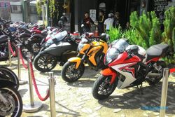 RECALL SEPEDA MOTOR : Starter Bermasalah, 45.153 Unit Honda Big Bike Ditarik