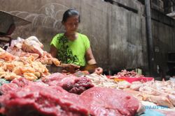 KEBUTUHAN POKOK SOLO : Harga Daging Ayam Ras Di Solo Capai Rp35.000/Kg