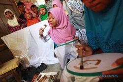 HARI BATIK NASIONAL : Motif Batik Ribuan, Hak Paten Belum Dilakukan