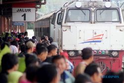 SARANA TRANSPORTASI : PT KAI Targetkan Peremajaan Kereta Selesai Empat Tahun