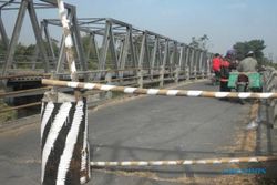KERUSAKAN INFRASTRUKTUR : Jembatan Gawan Sragen Melengkung, DPU: Mungkin akan Dirobohkan