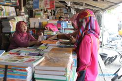 TAHUN AJARAN BARU : Pedagang Busri Masih Andalkan Buku Bekas
