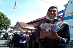 TUKAR UANG BARU : Loket Bank Indonesia di Kulonprogo Dikeluhkan Warga