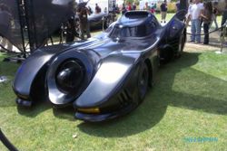 PAMERAN OTOMOTIF : Mobil Batman dan Fast Furious Mejeng di IIMS 2015