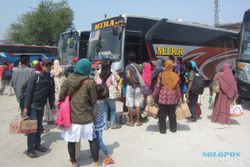 INFO MUDIK 2016 : 36 Bus Angkut Ratusan Penumpang ke Jakarta dan Bandung