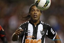 BURSA TRANSFER : Emoh ke Turki, Ronaldinho Gabung Fluminense