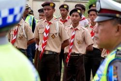 FOTO LEBARAN 2015 : Pramuka Semarang Dukung Ketupat Candi