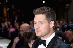 KABAR ARTIS : Unik, Begini Cara Michael Buble Umumkan Kehamilan Sang Istri