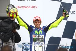 MOTOGP INGGRIS 2015 : Rossi Sempat Ragu dengan Lintasan Basah