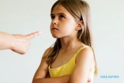 TIPS ASUH ANAK : Hati-Hati! 3 Hal Ini Bikin Anak Minder