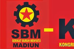 DEMO BURUH : Tolak Pekerja Asing, Serikat Buruh Madiun Cabut Mandat Jokowi