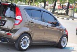 MODIFIKASI MOBIL : JDM Style Ini Bikin Suzuki Splash Lebih Elegan