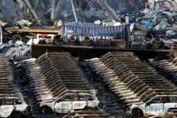 LEDAKAN DI TIONGKOK : Ribuan Mobil Gres Musnah Akibat Ledakan Tianjin