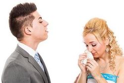 TENTANG ISLAM : Menghadapi Suami Egois dan Pelit