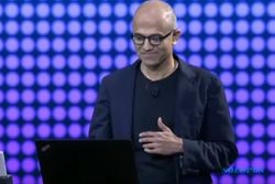 APLIKASI MICROSOFT : Cortana Permalukan CEO Microsoft