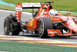 FORMULA ONE 2015 : Pirelli Buka-Bukaan Soal Insiden Vettel di Monza